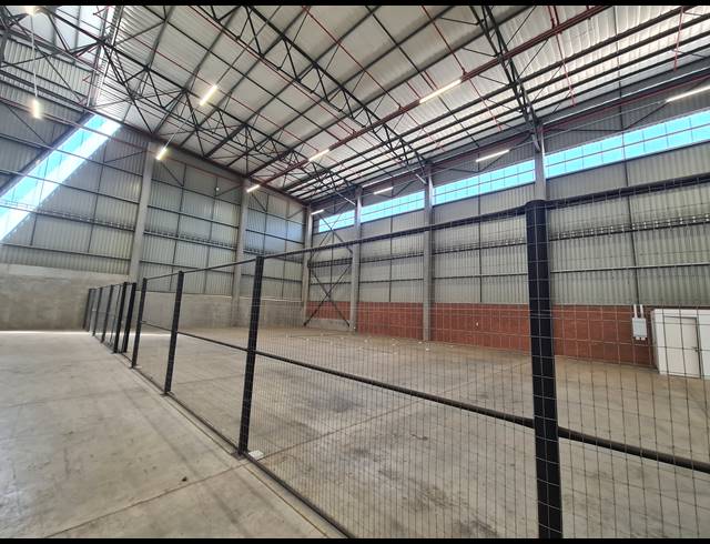 5,515M² WAREHOUSE TO LET IN SAMRAND BUSINESS PARK
